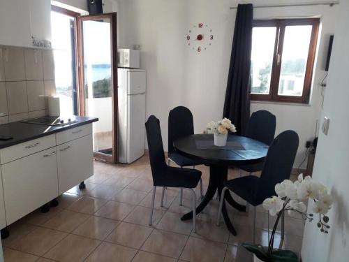 Apartmani Zdenka Savar-Maslina in Savar