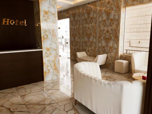 Lobby, Golden Hotel  in Amman