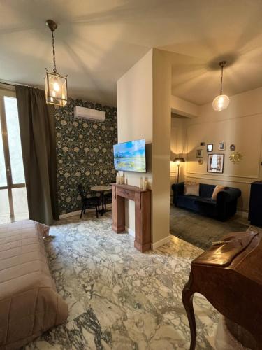 Marion - Holiday Houses Room Type - Deluxe King Studio