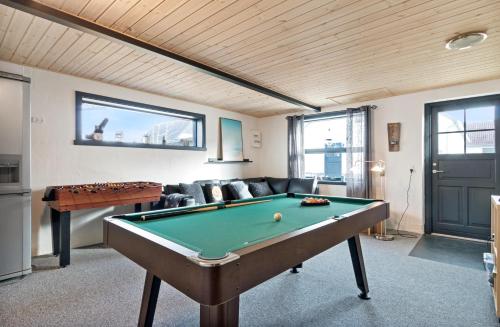  Large And Newly Renovated Holiday Home In Cozy Ingstrup in Løkken