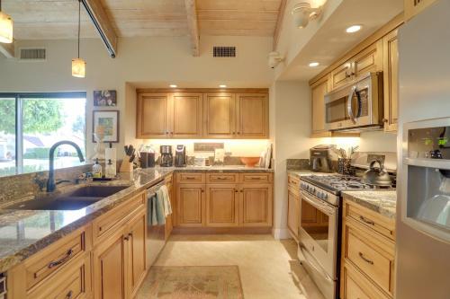 Spacious Rancho Mirage Condo with Water and Mtn Views! - image 6