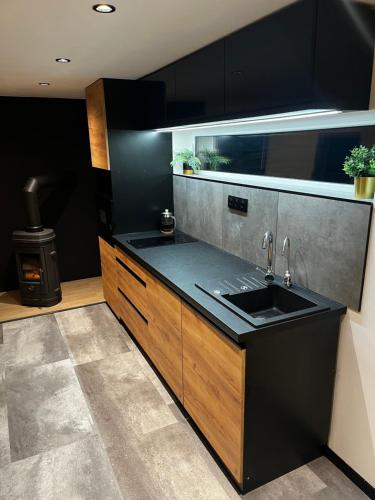 ห้องครัว, Wellness Chata Hideaway se saunou a vířivkou (Wellness Chata Hideaway se saunou a virivkou) in เตรเบโชวิซ