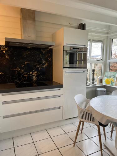 Konyha, House on park "Zijper Eilant" in Oudesluis