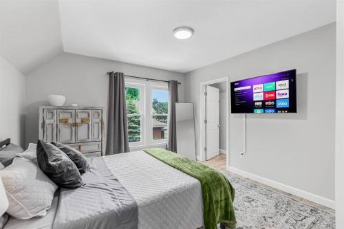 Cozy & Quiet Studio Flat in Historic Mount Clemens in Mount Clemens, USA
