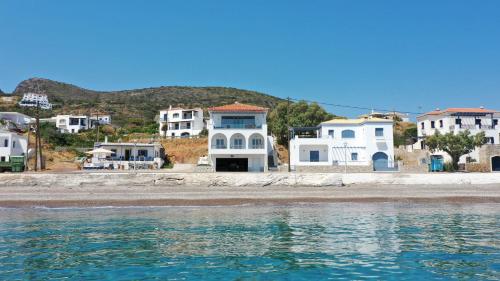 Beachfront House Agia Pelagia Kythira in Ajía Pelajía