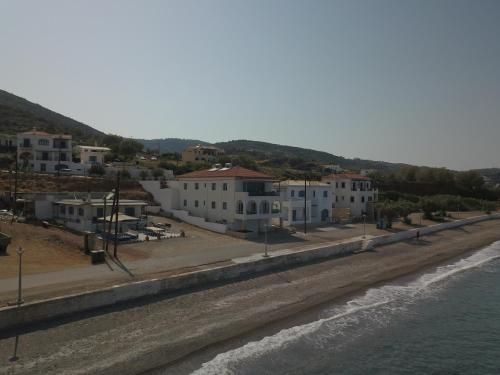 Beachfront House Agia Pelagia Kythira in Ajía Pelajía