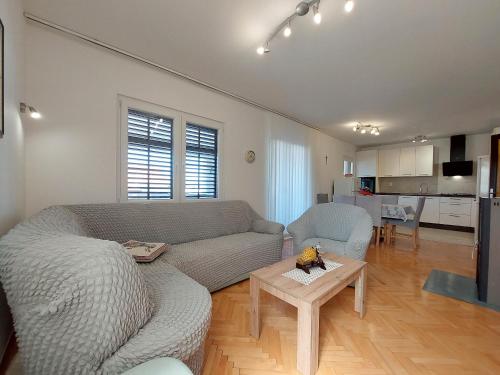 Apartment Neda - image 10
