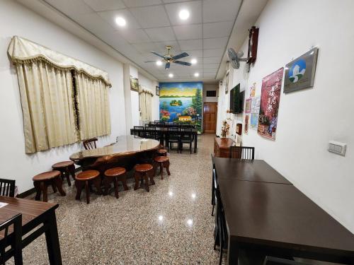 レイクサイド B&B