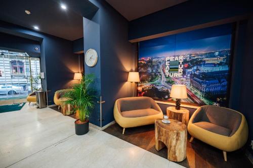 PeakTure Hotel Bucharest - 로비