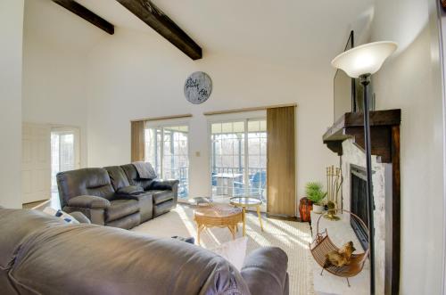 Margaritaville Resort Getaway with Gas Grill! - image 10