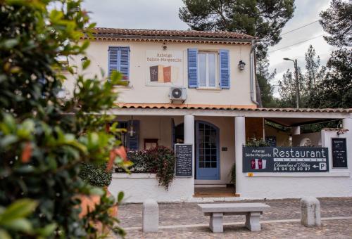 Auberge Sainte Marguerite - Chambre d'hôtes - La Garde