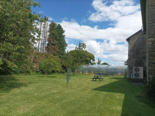 La Petellerie, maison de campagne avec piscine pour un séjour détente