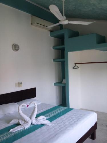 Delphinus Inn – Huatulco, LA