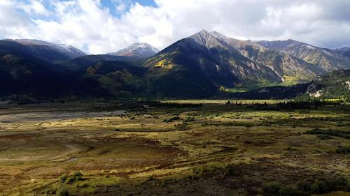 Stay Twin Lakes Cottage