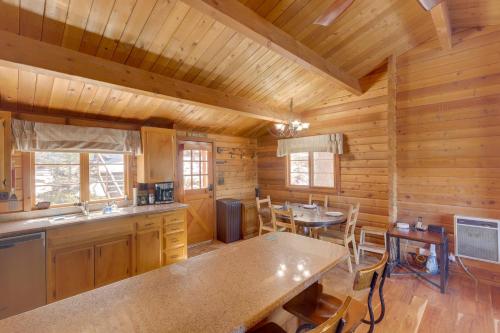 Pine Mountain Club Cabin Rental with Pool Access!