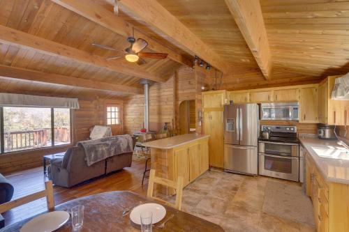 Pine Mountain Club Cabin Rental with Pool Access!