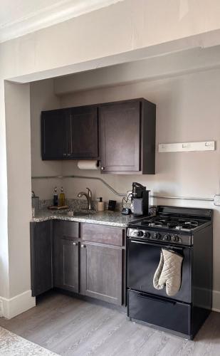 B&B Milwaukee - Flexhome Economy 1BR Apt MP2 - READ INFO - Bed and Breakfast Milwaukee