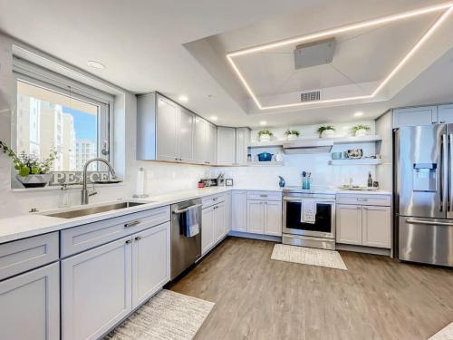 New Smyrna Luxury Beachfront Condo in New Smyrna Beach, USA