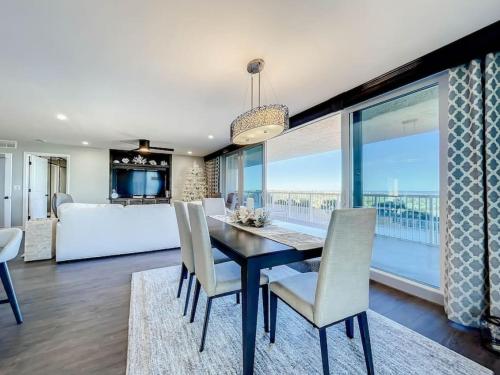 New Smyrna Luxury Beachfront Condo in New Smyrna Beach, USA