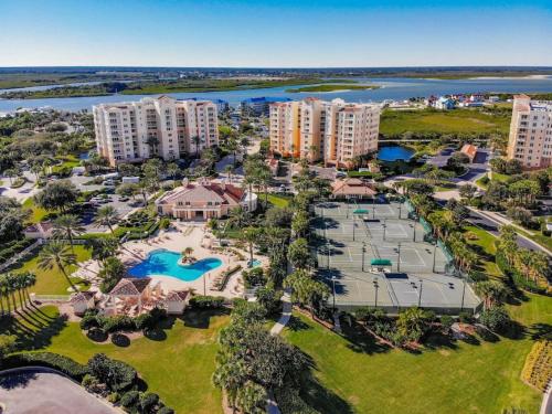 Oprema, New Smyrna Luxury Beachfront Condo in North Atlantic Avenue