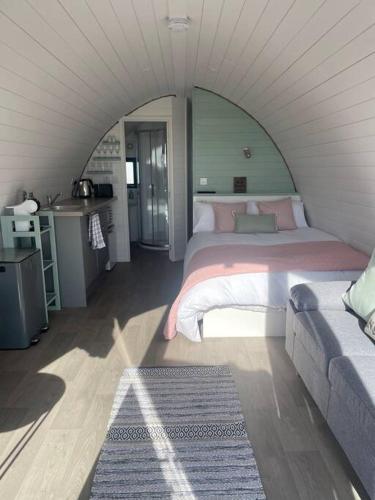 Gaoth na Mara pod in Doolin