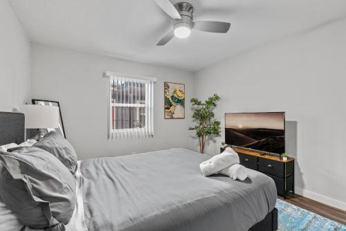 Evonify Stays - Hyde Park Apartments - UTEXAS thumb 2