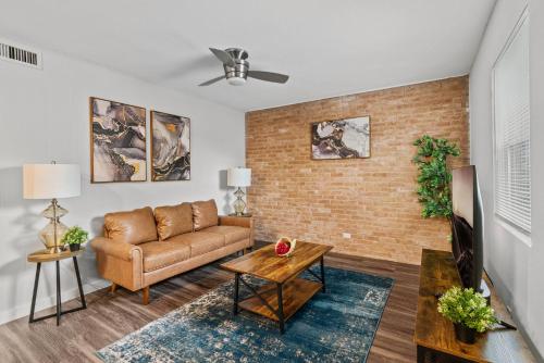 Evonify Stays - Hyde Park Apartments - UTEXAS