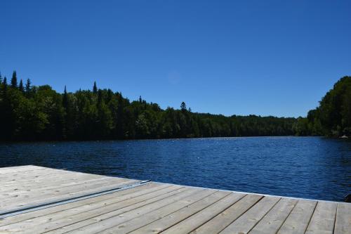 Chalet bois rond aux paysages uniques avec Spa !