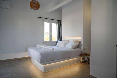 Oliva Naxos Apartments 4