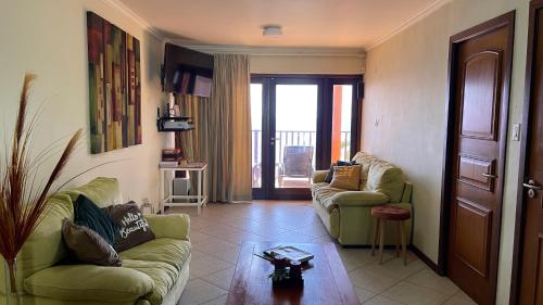 Vacation house at Playa Lagun Private Beach in 拉古恩