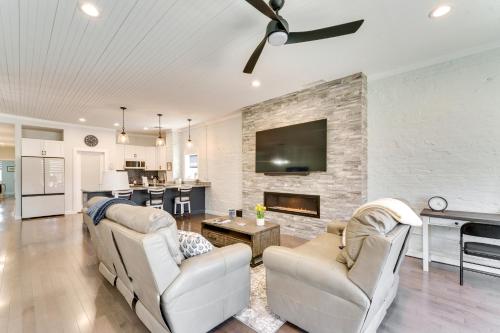 Cozy Lenoir Apartment Walk to Downtown! in Lenoir, USA
