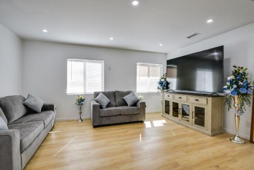 Pico Rivera Home with Patio about 20 Mi to Disney! in Pico Rivera, USA