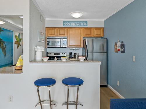 Paradise Beach Sailport Resort Condo in Tampa, USA