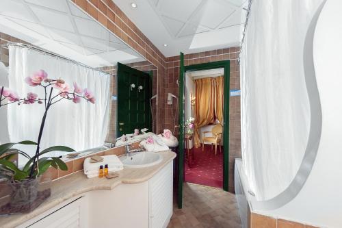 Antico Albergo del Sole al Pantheon, Rome (photo 2)