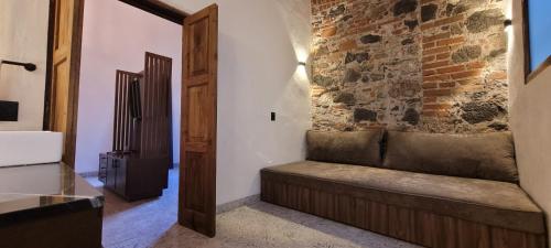 446433743 Milo Collection Hotel