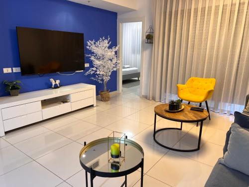 דירת גן דלוקס-Deluxe Garden Apartment by CRWON – khách sạn tại Eo biển Marina