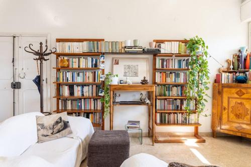 Large Room e Small Private Bathroom Between Mondello Beach and Old Town! Free Park!, Palermo (fotografie 6)