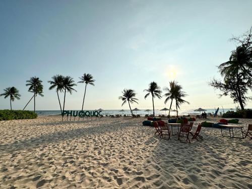 Westcoast PQ Sunshine spacious 3BR private pool villa photo 2