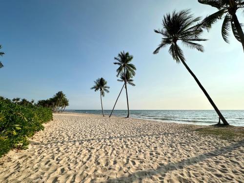 Westcoast PQ Sunshine spacious 3BR private pool villa photo 3