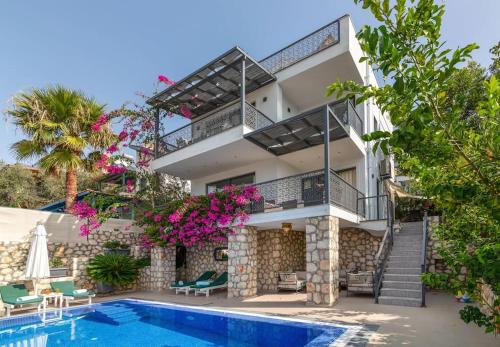 Stunning Villa in Kalkan With Pool and Sea Vistas