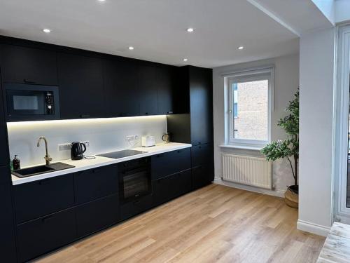 3 Bedroom/3 Bathroom Large Flat Near OVO Hydro, Glasgow (photo 4)
