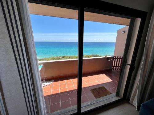 Vistas, Casa Smeralda, Sea View beachfront SouthSardiniaHolidays in Santa Margherita di Pula