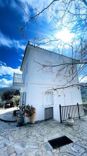 Peloponnese Hideout - white villa