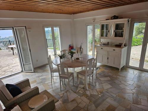 Peloponnese Hideout - white villa