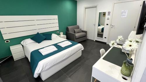 Soave Rooms, Naples