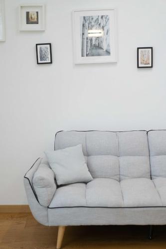 One-Bedroom Apartment image 5