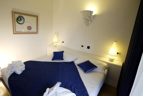 Superior Double or Twin Room image 8