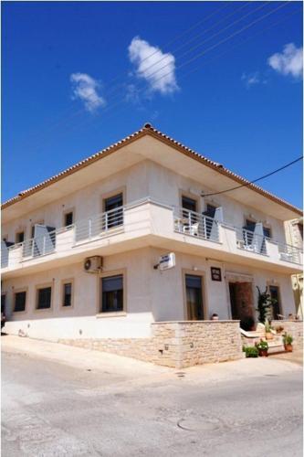 Kritikos Rooms - image 8