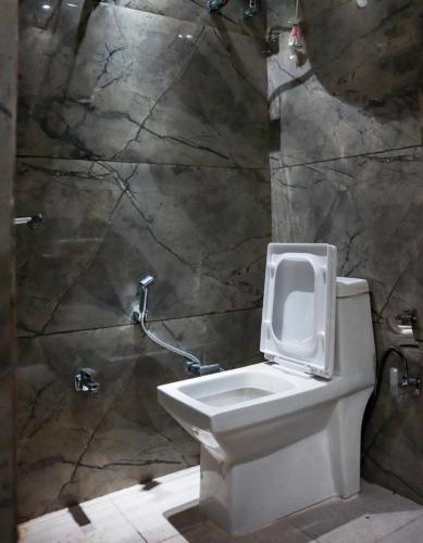 Bathroom, Hotel Joylife in Rohtak