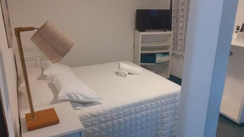Quadruple Room with Bath image 6